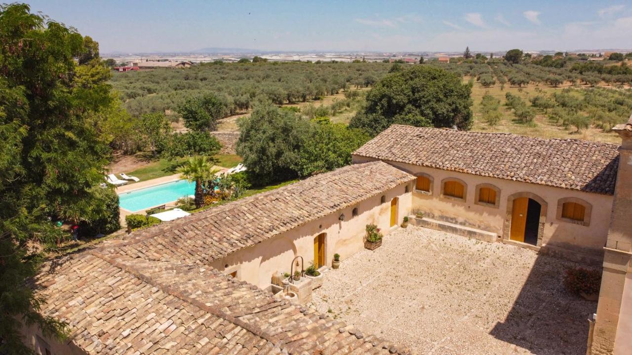 Villa Zottopera - Country Resort Chiaramonte Gulfi Esterno foto